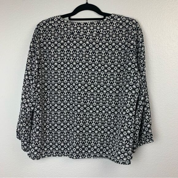 Laundry by Shelli Segal Surplice V neck Blouse black and white L - Picture 2 of 6